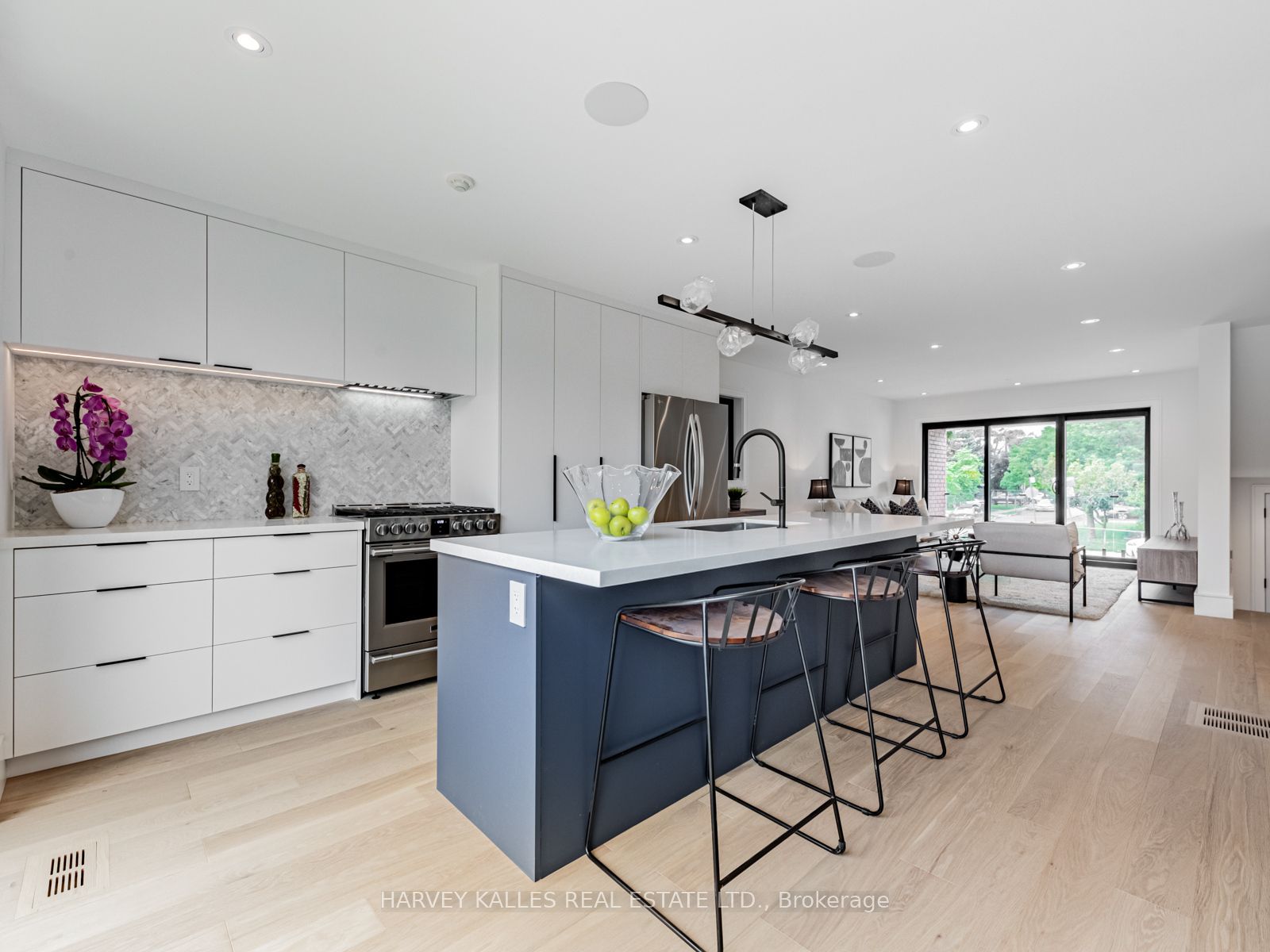 Additional image 6 of 379 Winona Drive, Toronto, ON, M6C 3T4