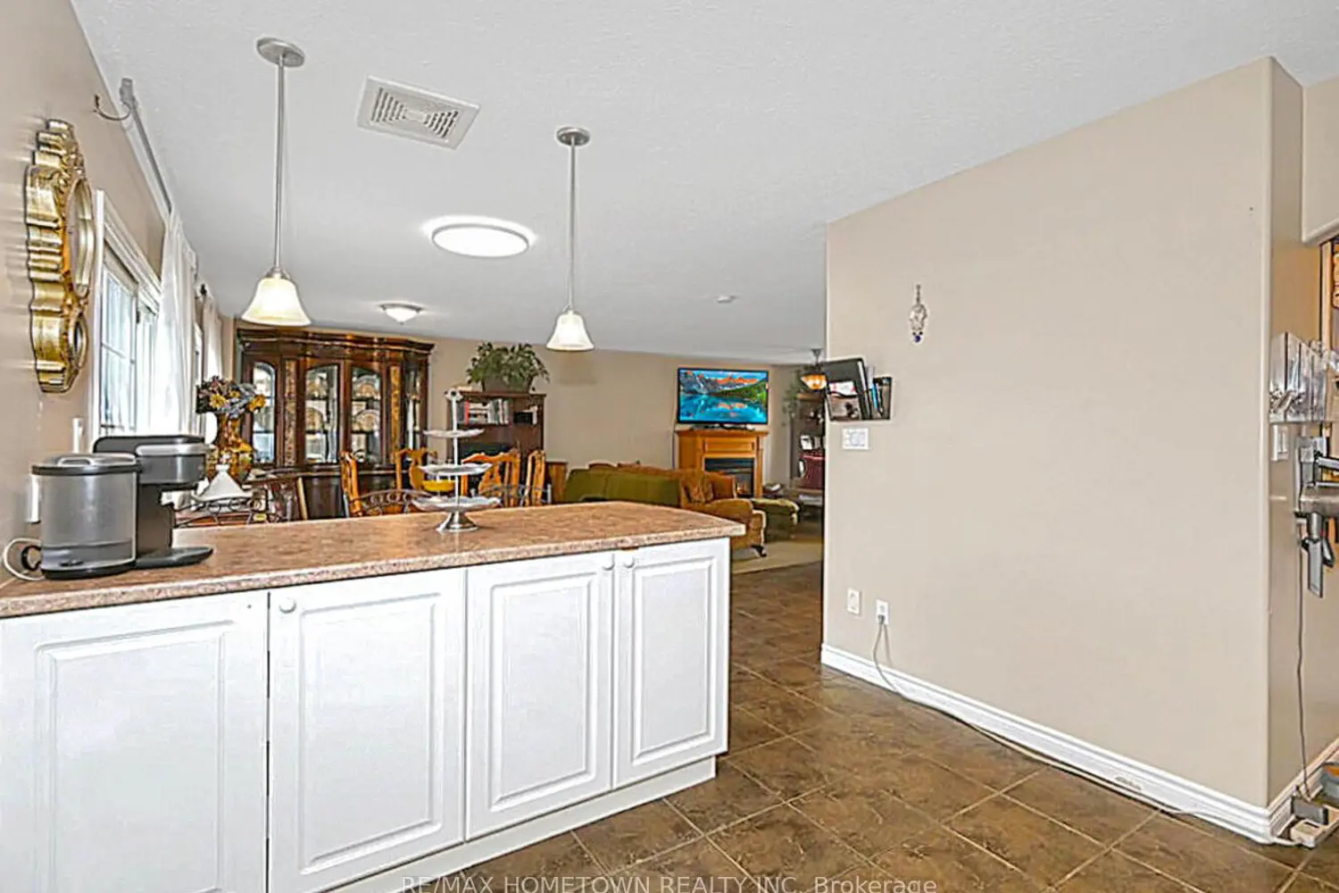 Additional image 5 of 16 Regency Place