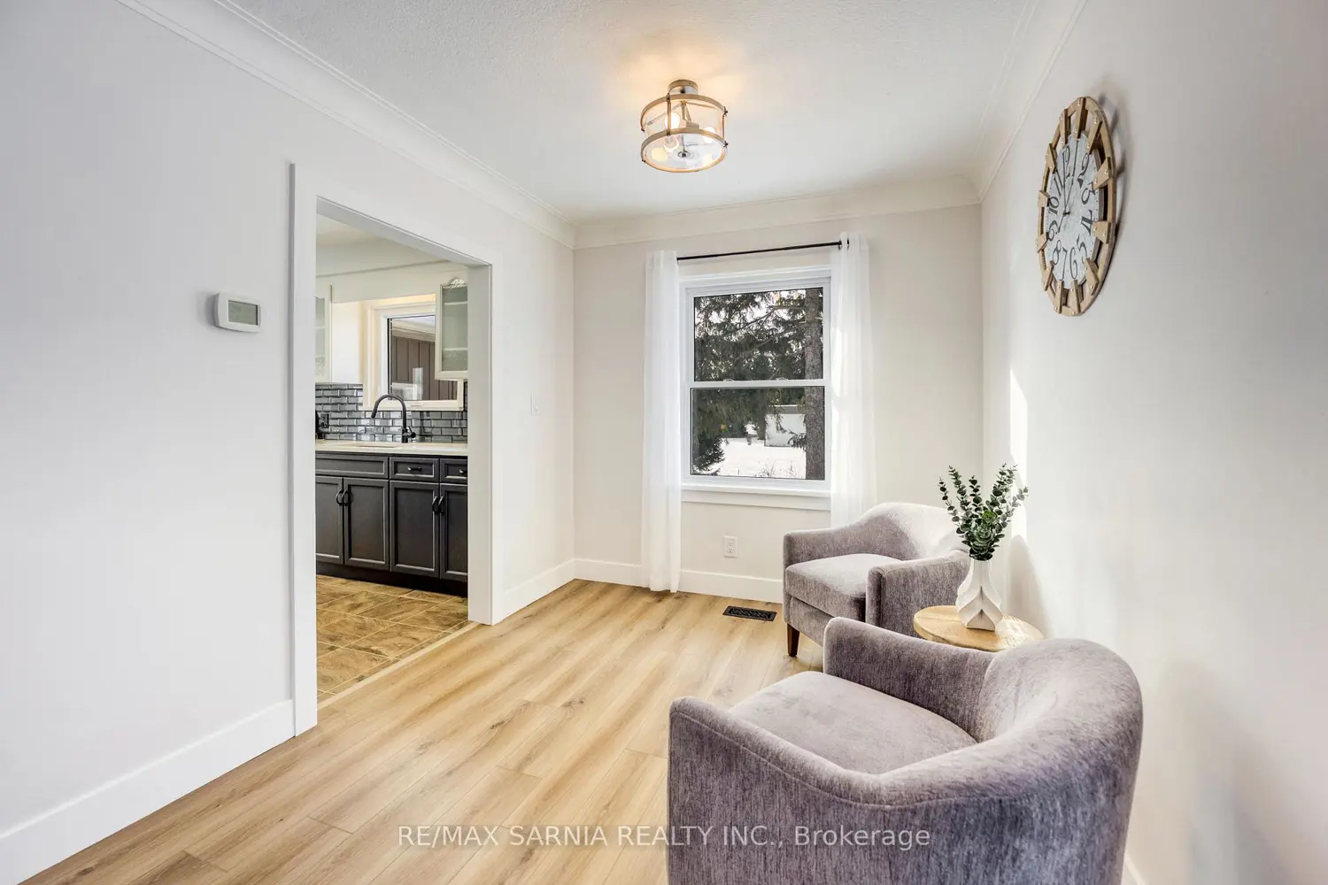 Additional image 14 of 4083 London Line