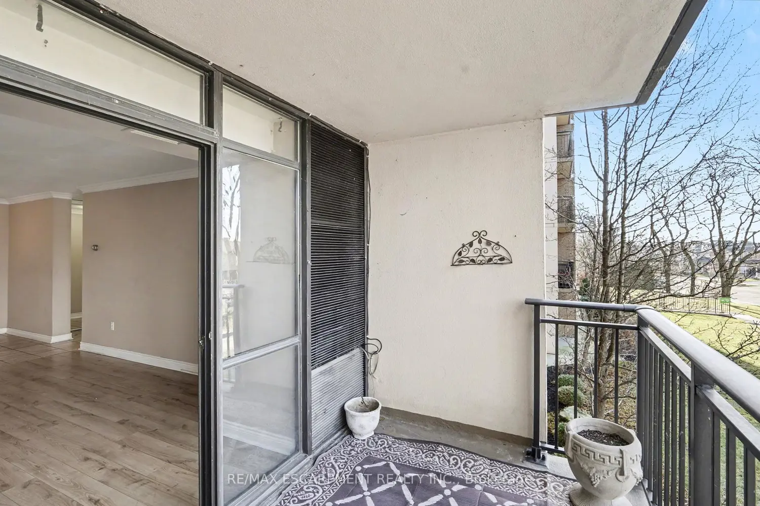 Additional image 14 of 500 Green Road 218