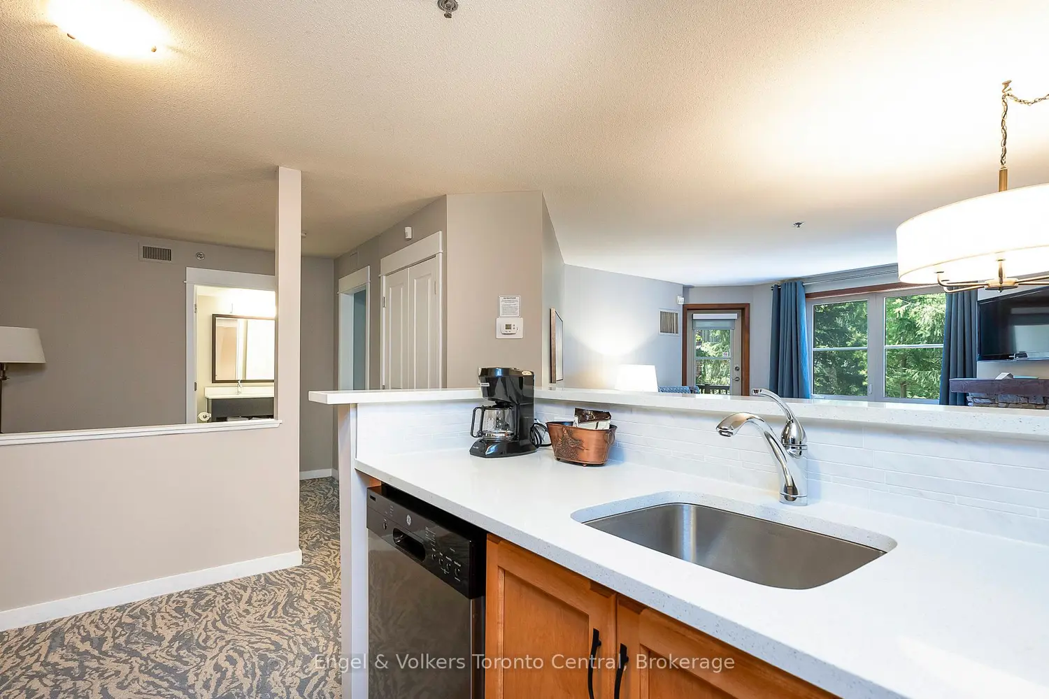 Additional image 6 of 156 Jozo Weider Boulevard 241