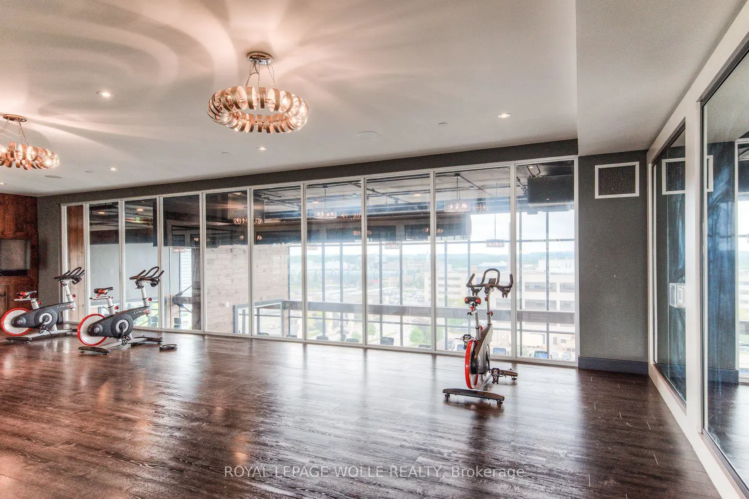 Additional image 19 of 330 Phillip Street S2007