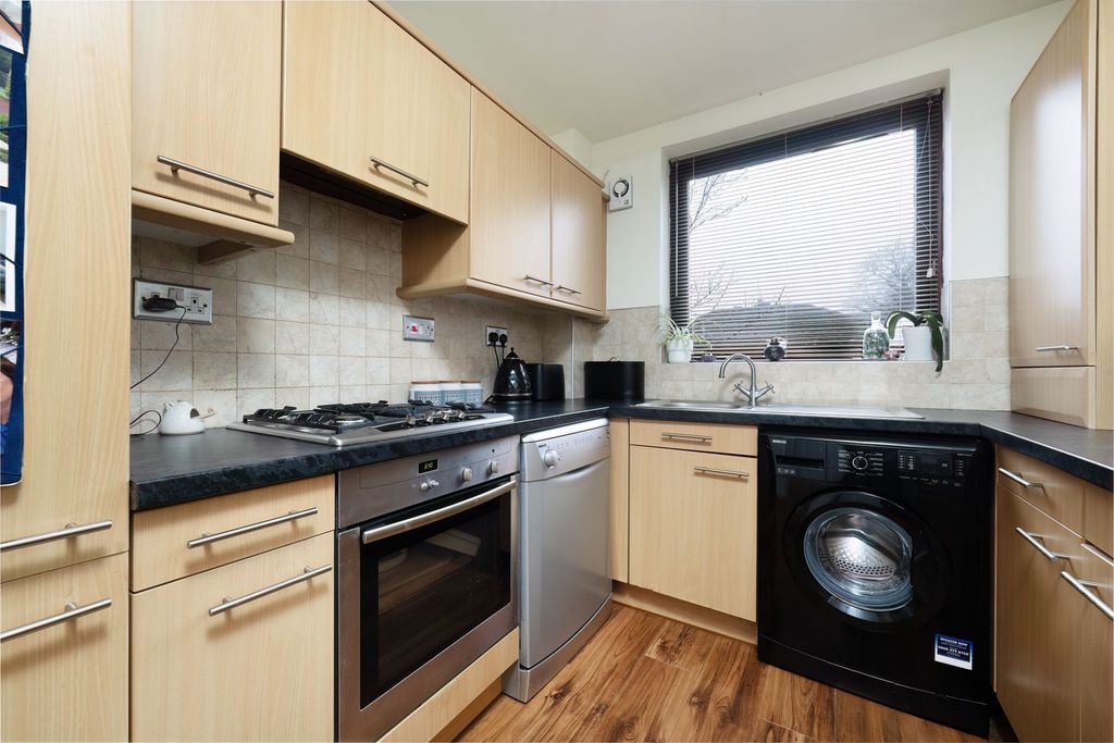 Additional image 14 of 2 bed flat for saleHighfield Court, Skelmorlie PA17