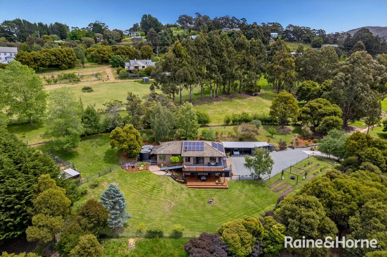 Additional image 31 of 133 Cades Drive, Kingston TAS 7050