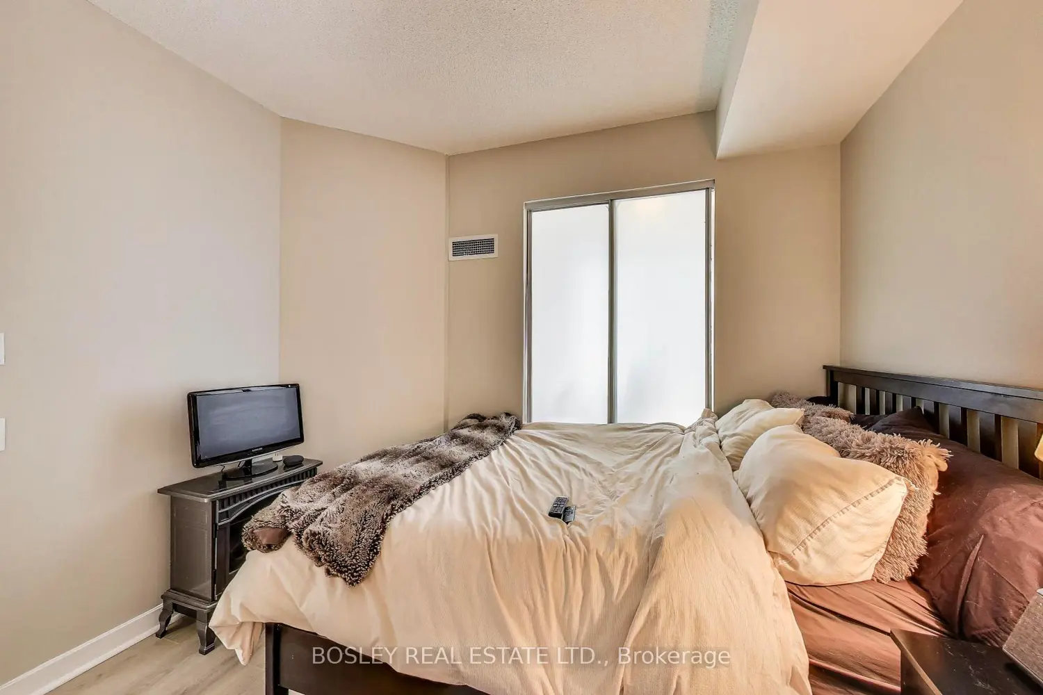 Additional image 5 of 85 Bloor Street 1007