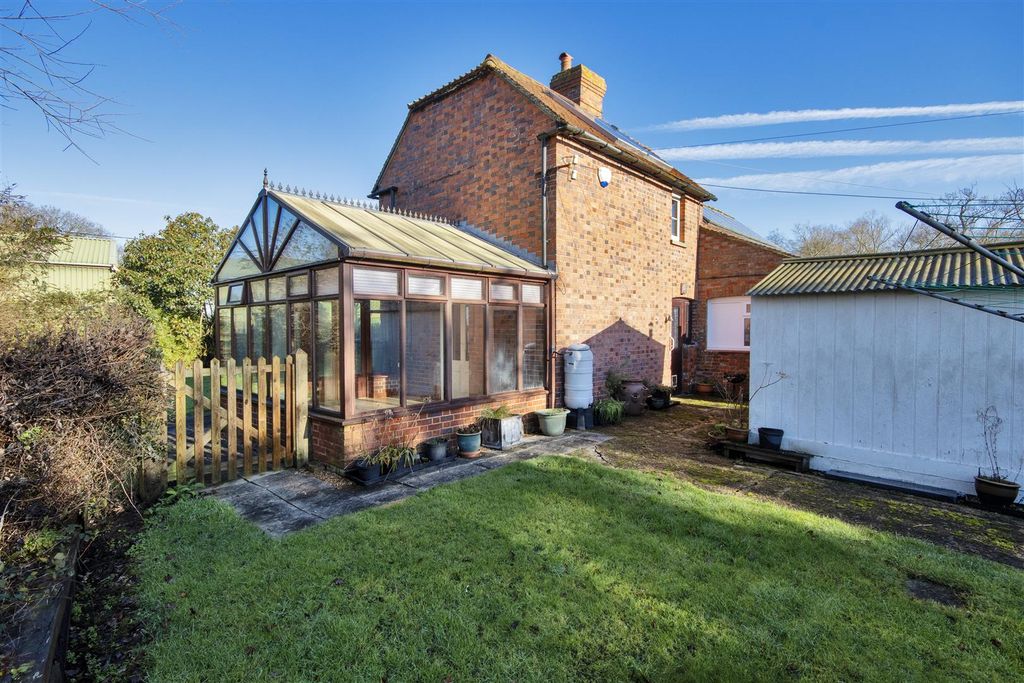 Additional image 11 of 3 bed farm for saleLittle Southernden Farm, Headcorn, Ashford, Kent TN27