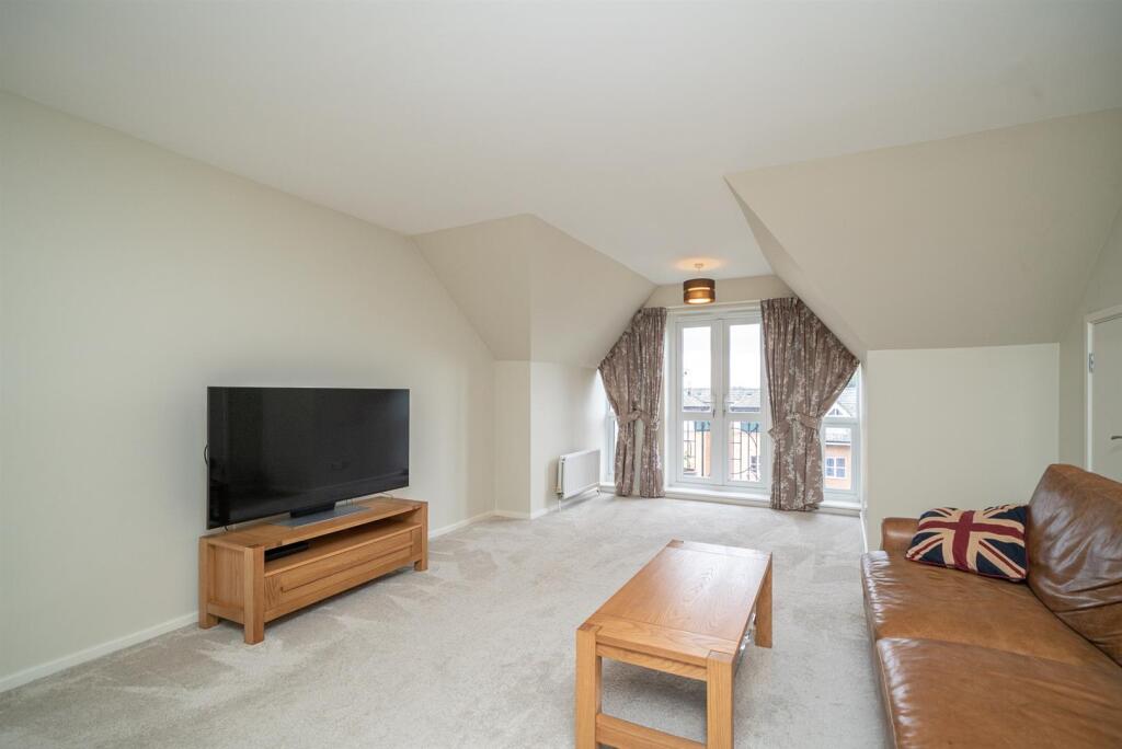 Additional image 8 of Park View Close, St. Albans