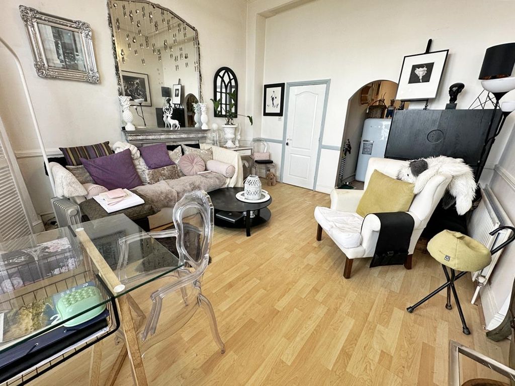 Additional image 4 of 2 bed maisonette for saleApartment 1, Lansdowne, Queens Promenade, Douglas IM2