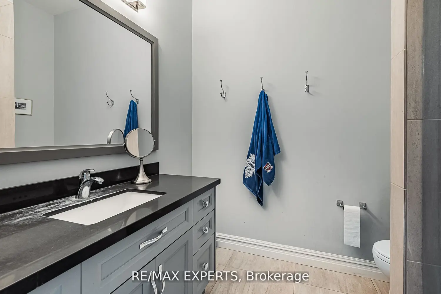 Additional image 9 of 8 Alm Court