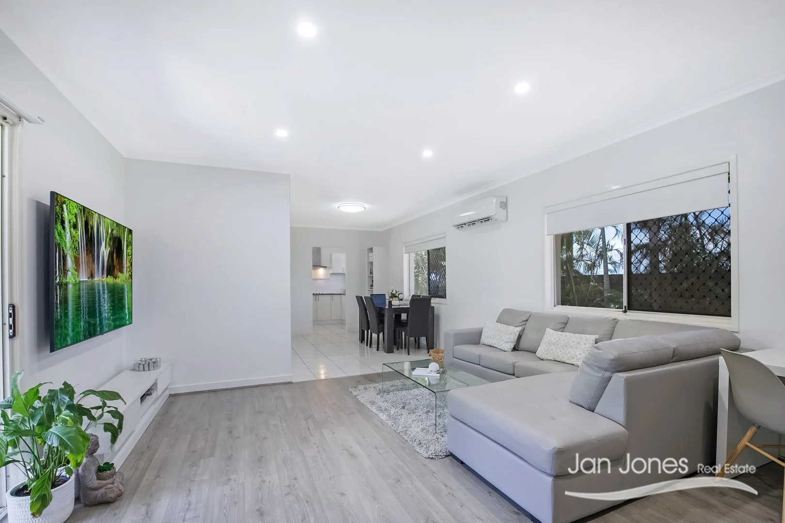 Additional image 3 of 6 Arizonica Drive, Clontarf QLD 4019