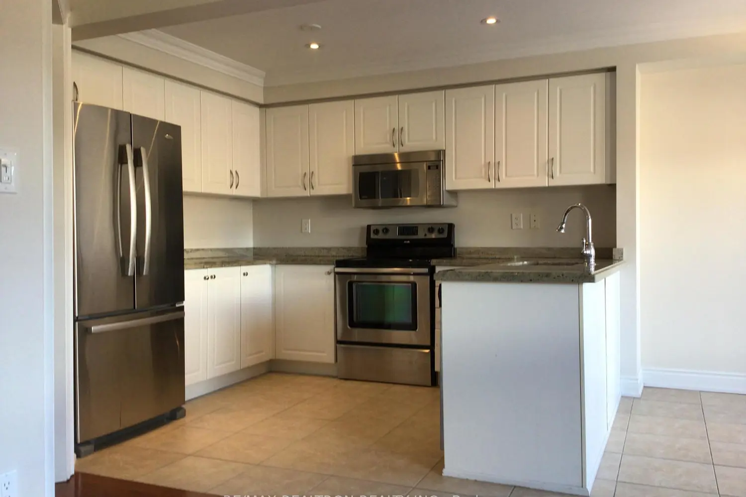 Additional image 10 of 910 Isaac Phillips Way