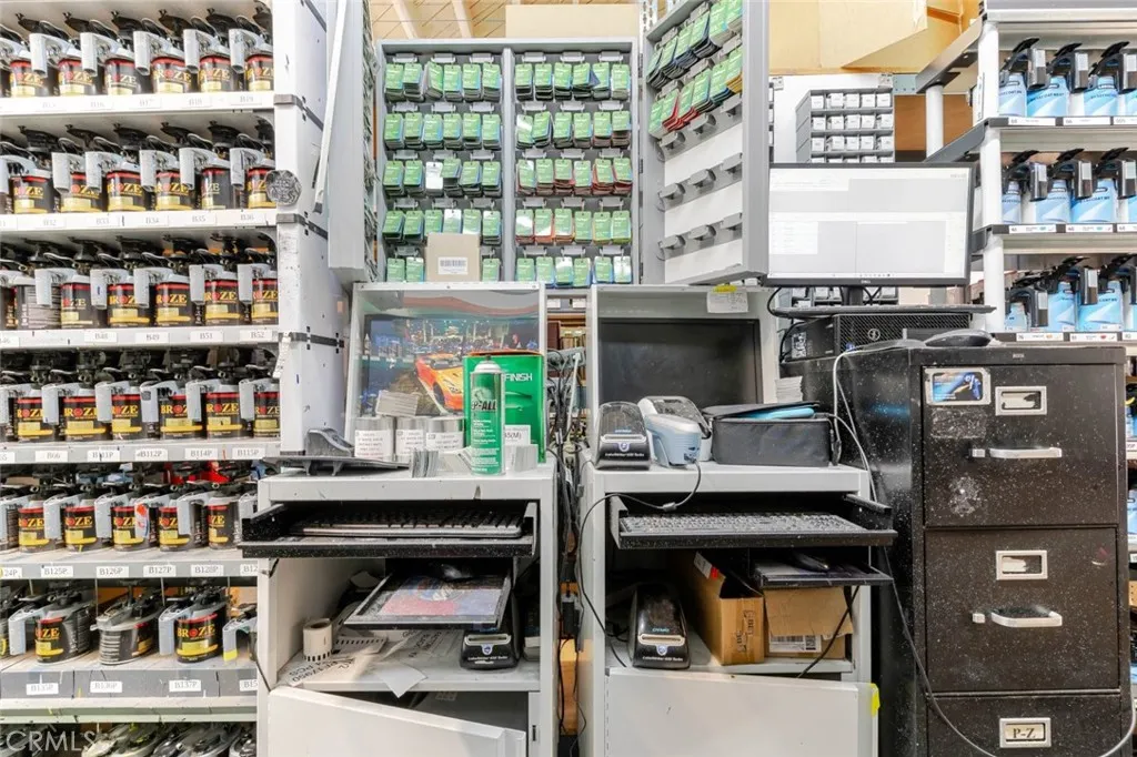 Additional image 19 of 7516 San Fernando Road, Sun Valley, CA 91352