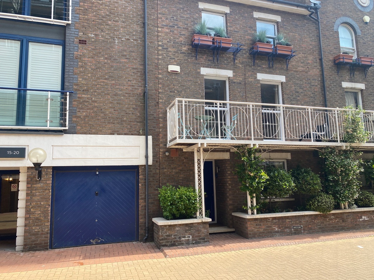 Additional image 2 of Room in a Shared House, Coral Row, SW11, N1 7GU
