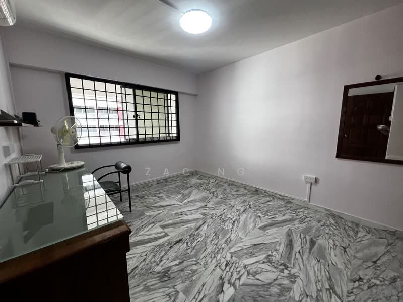 446 Hougang Avenue 8