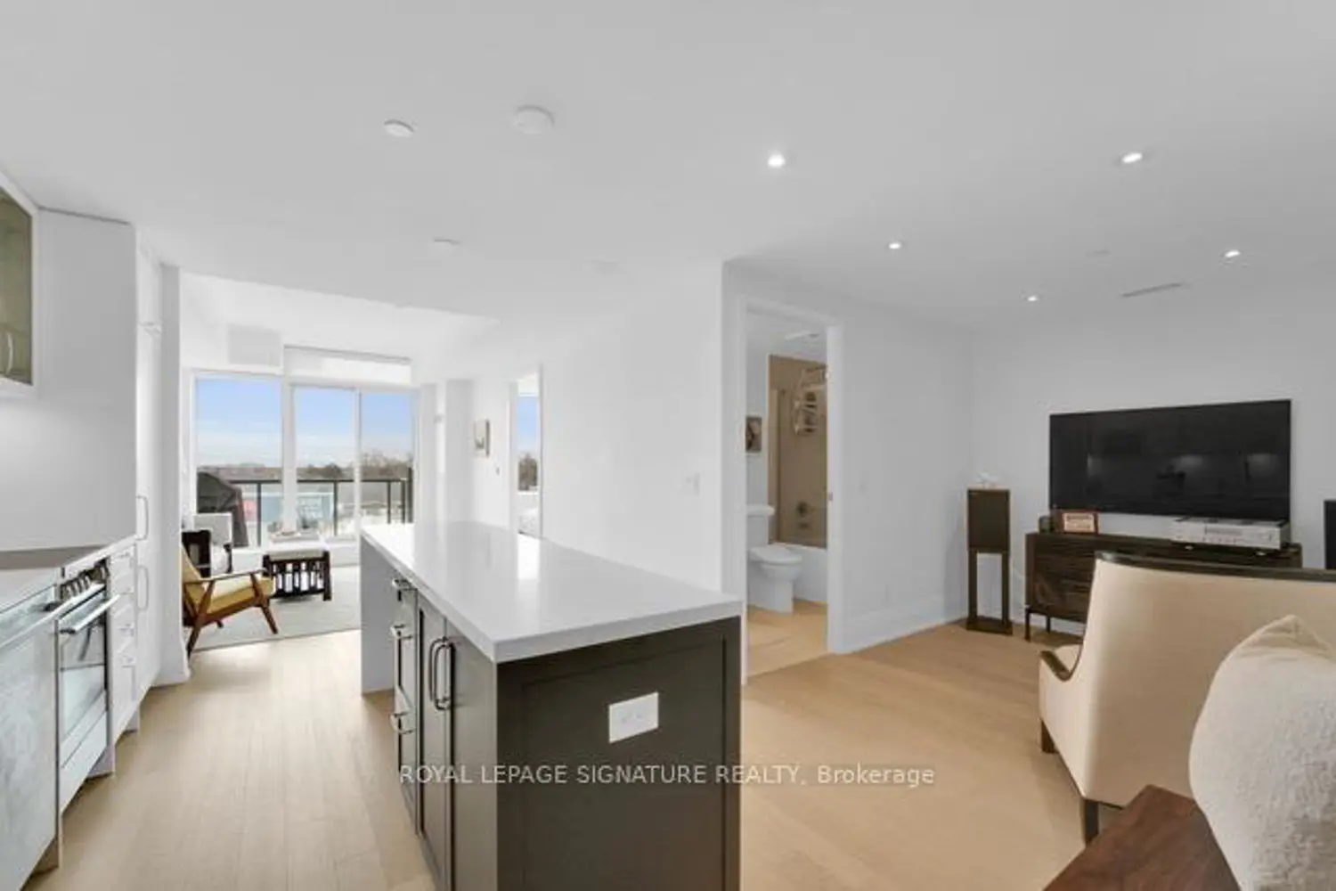 25 Malcolm Road 408