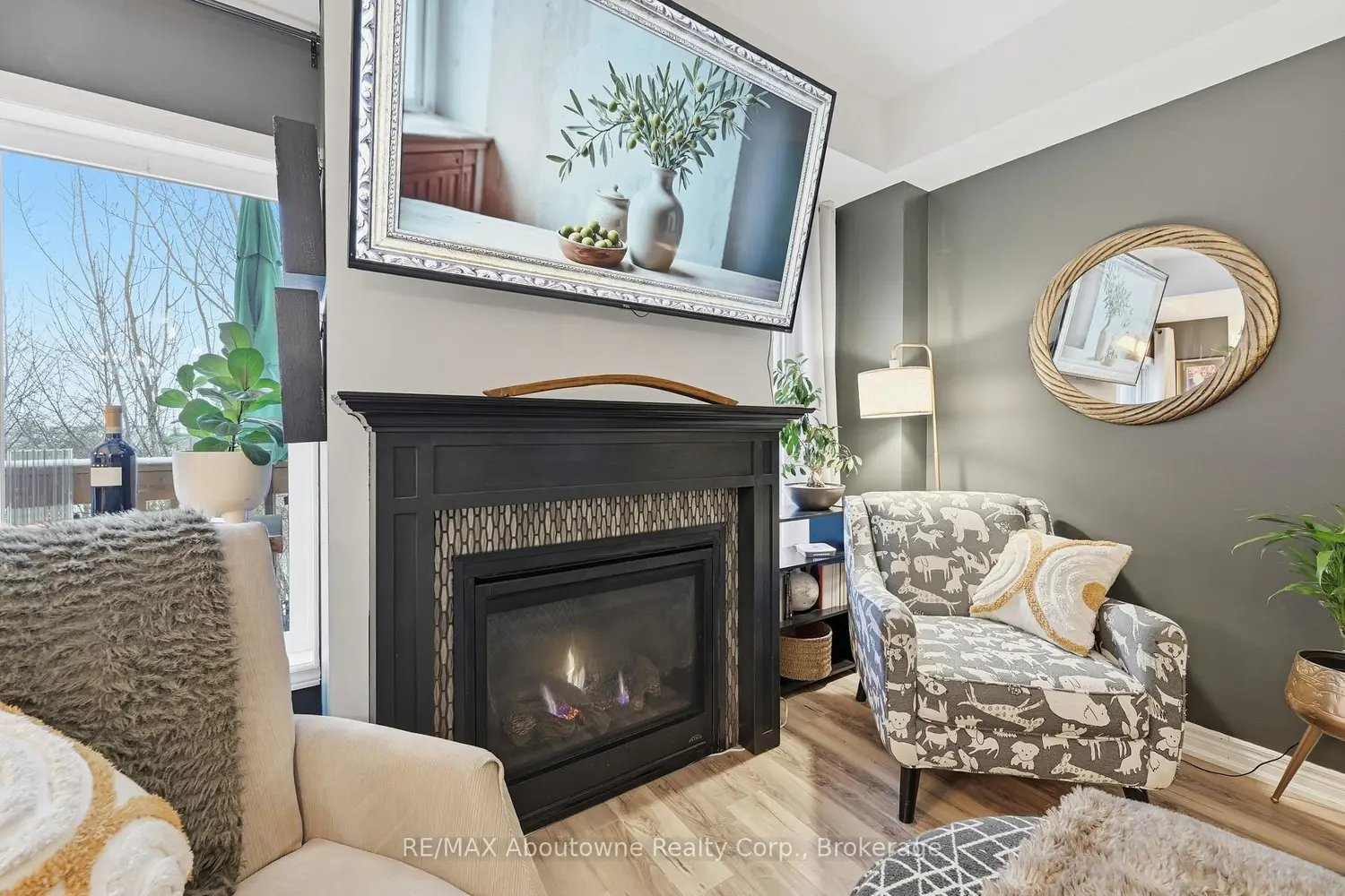 Additional image 6 of 3969 Crown Street