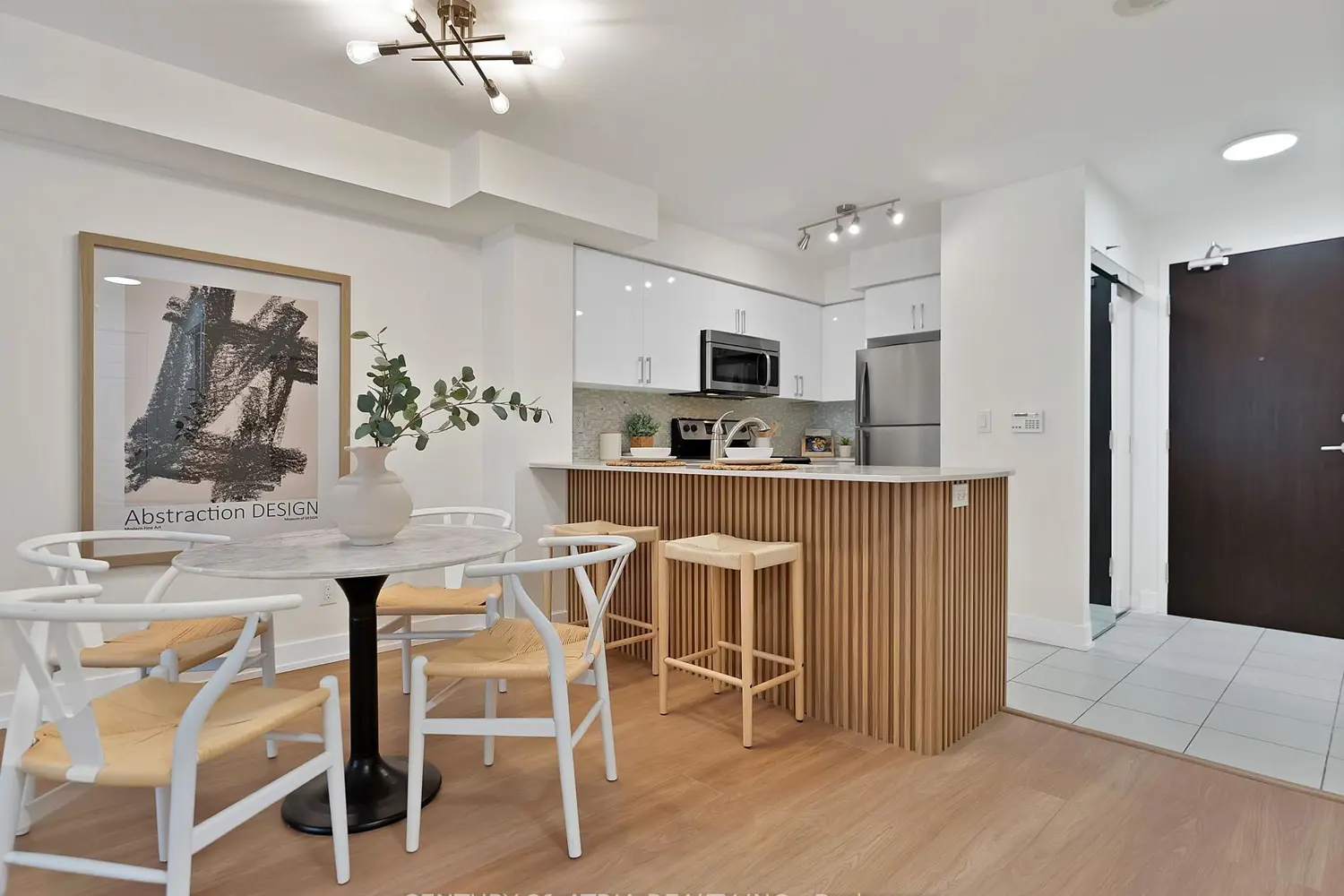 73 King William Crescent 206