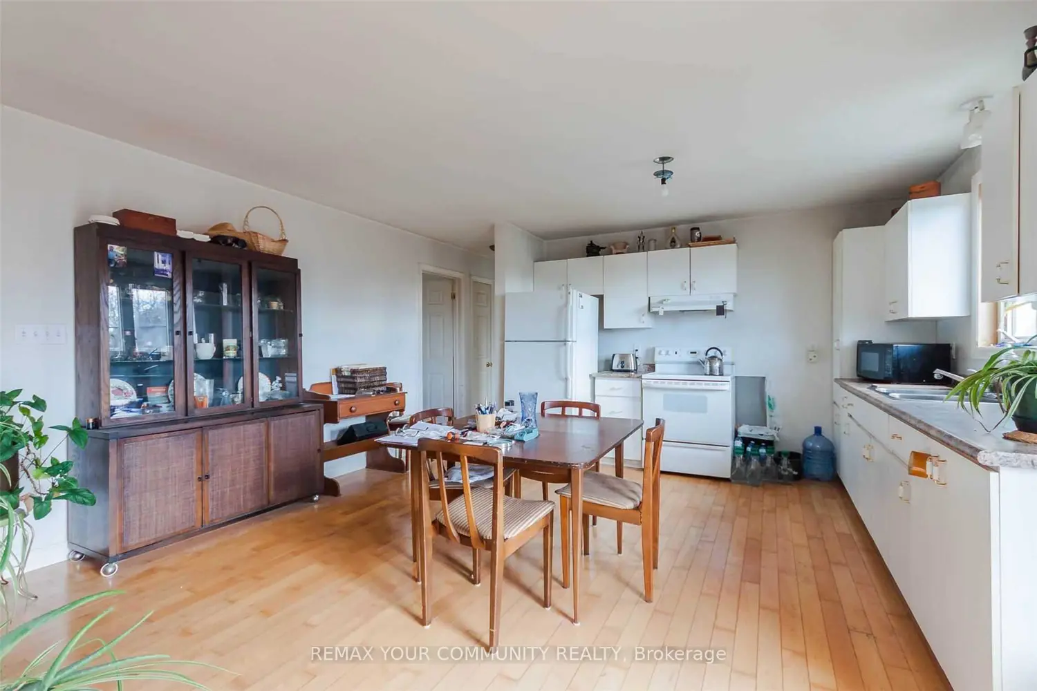 Additional image 16 of 1953 Highway 2 Road