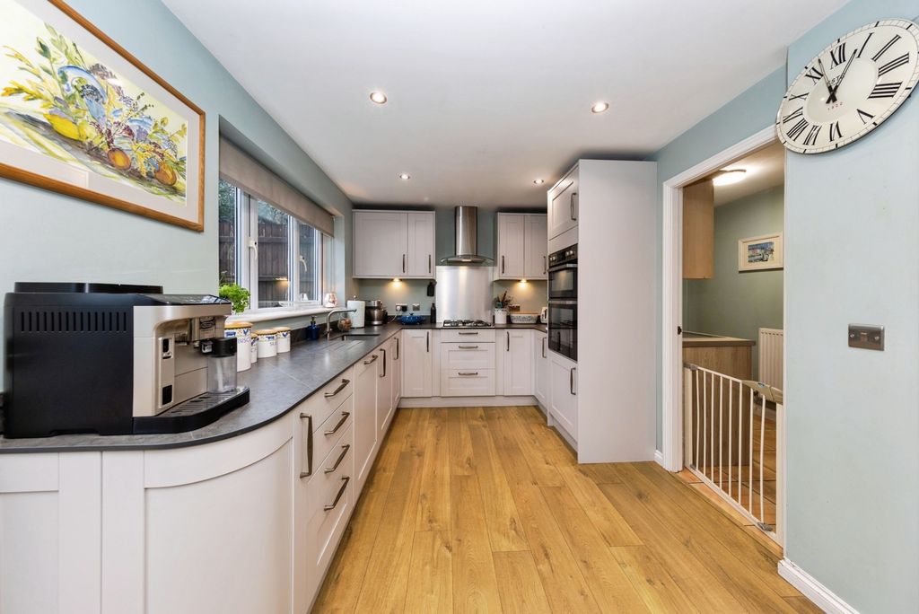 Additional image 8 of 4 bed detached house for saleMaes Y Ffynnon, Llannon, Llanelli, Carmarthenshire SA14
