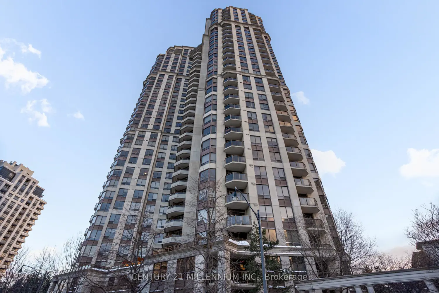 Additional image 3 of 80 Harrison Garden Boulevard 1215