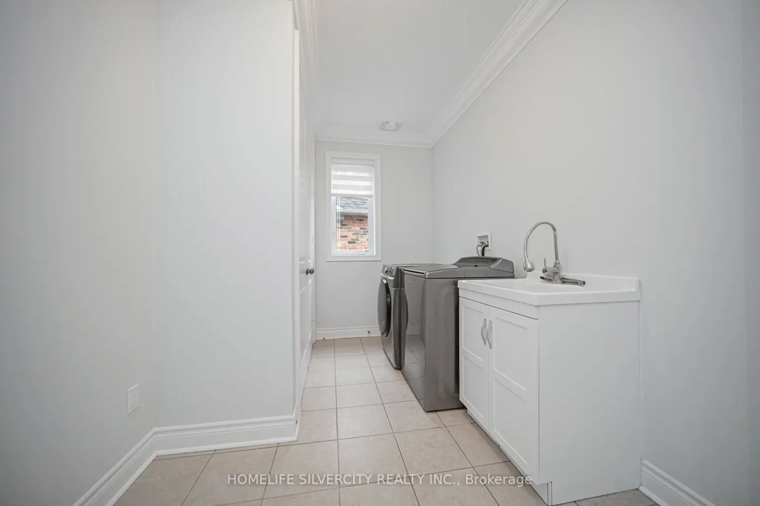 Additional image 4 of 8 Mitchell Crescent