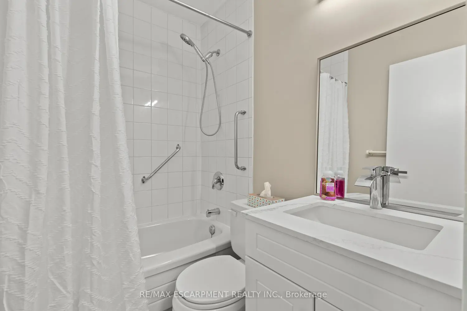 Additional image 9 of 359 Geneva Street 1004