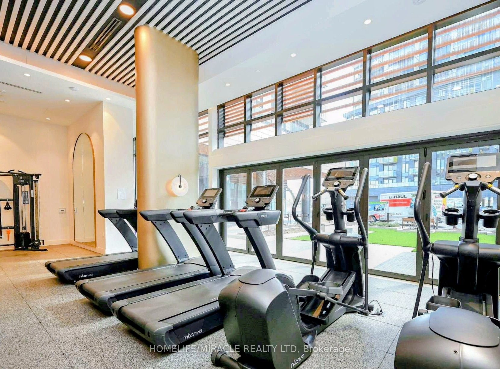 Additional image 4 of 302-1415 Dundas Street E, Oakville, ON, L6H 8A3