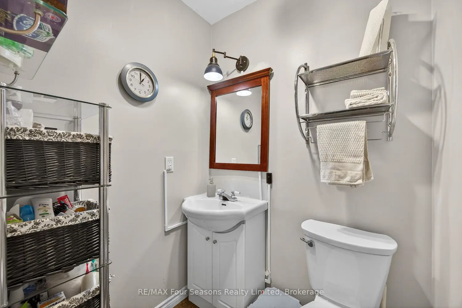 Additional image 7 of 7 Batteaux Road