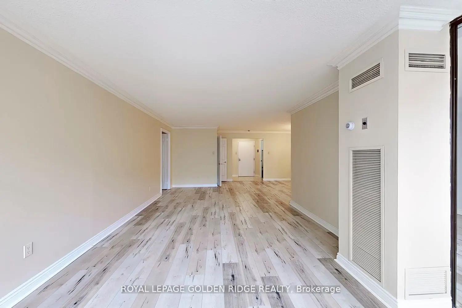 Additional image 5 of 65 Spring Garden Avenue 304