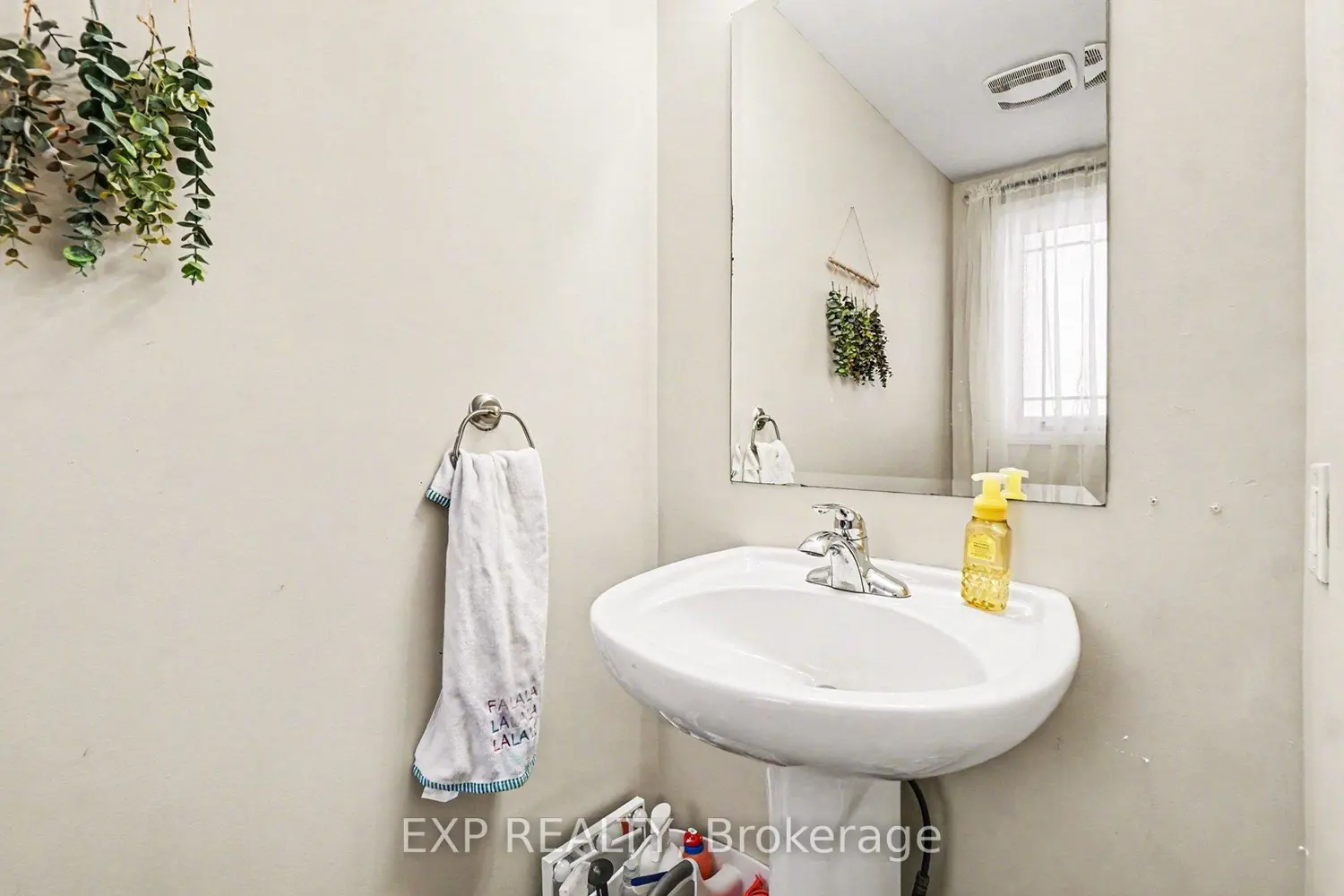 Additional image 9 of 735 Regiment Avenue