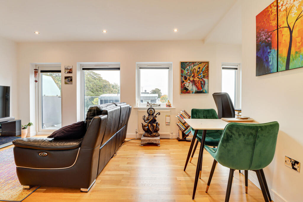 Additional image 2 of Old London Road, St Albans, AL1