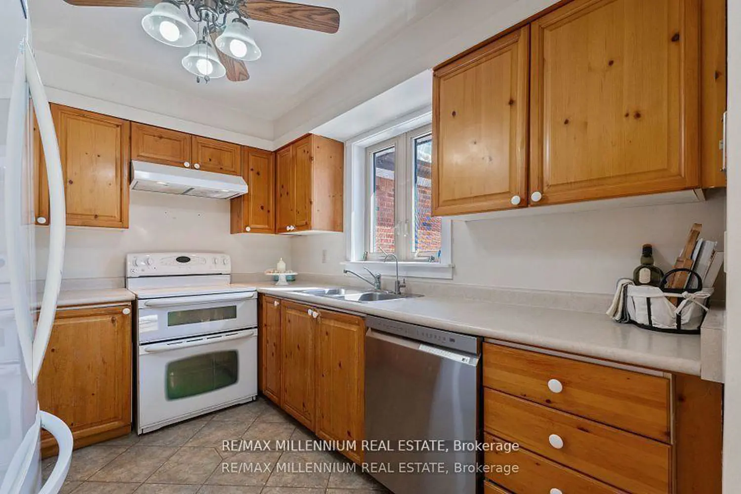 Additional image 19 of 759 Chestnut Street