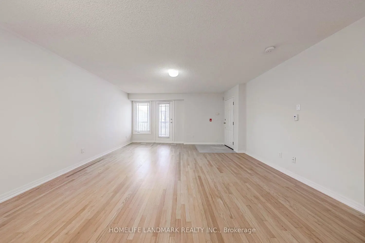 Additional image 3 of 118 Finch Avenue 19