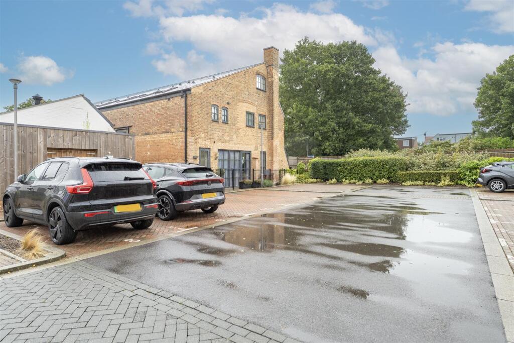 Additional image 28 of Sutton Road, St. Albans