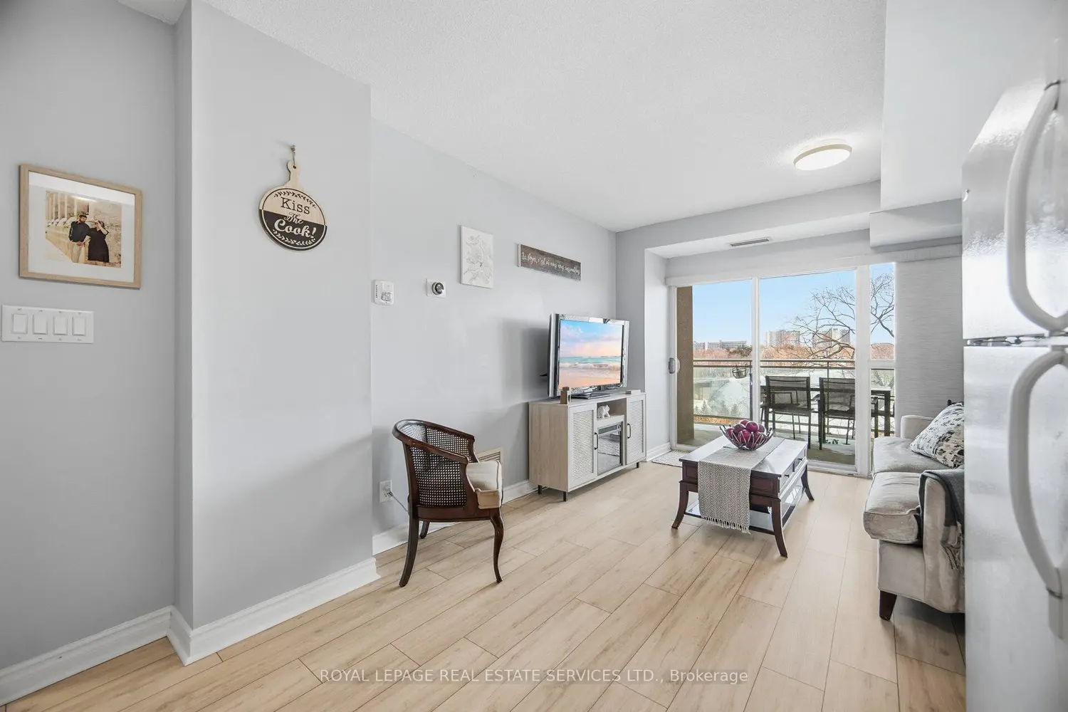 Additional image 6 of 2464 Weston Road 711