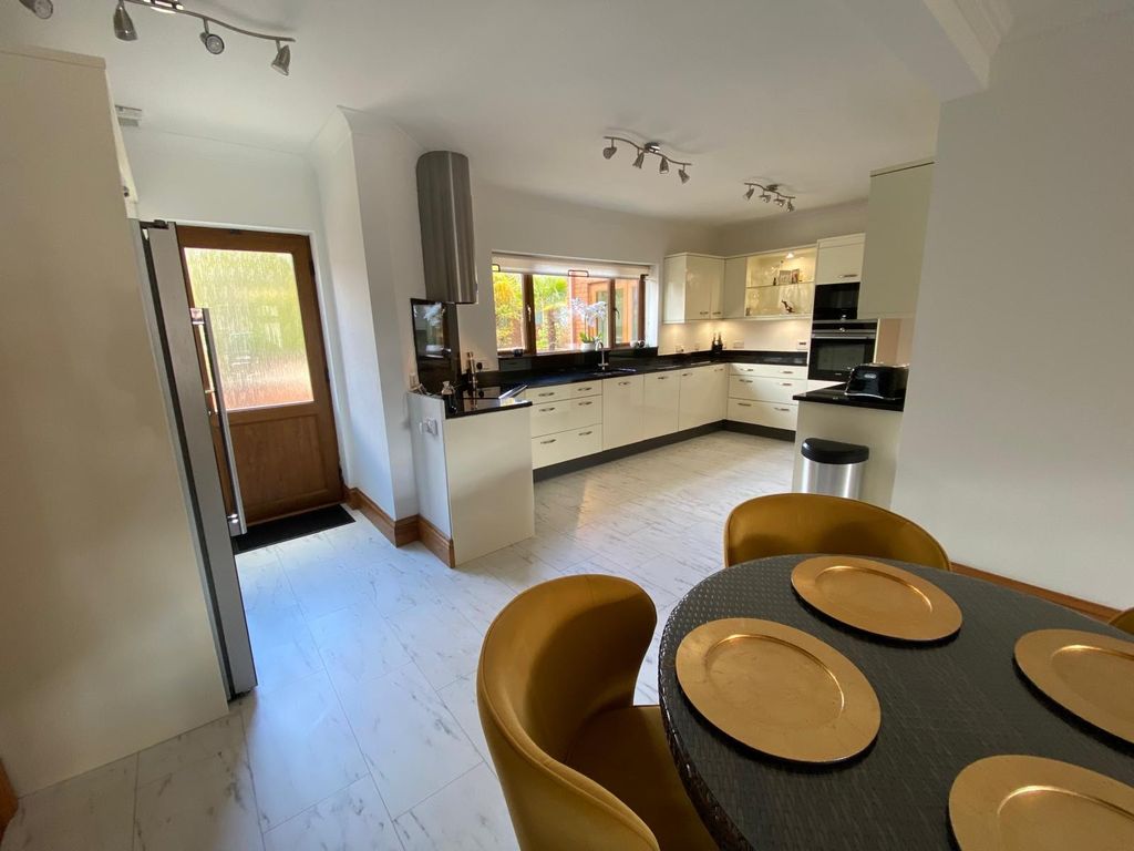 Additional image 18 of 4 bed detached house for saleNant Celyn, Crynant, Neath, Neath Port Talbot. SA10
