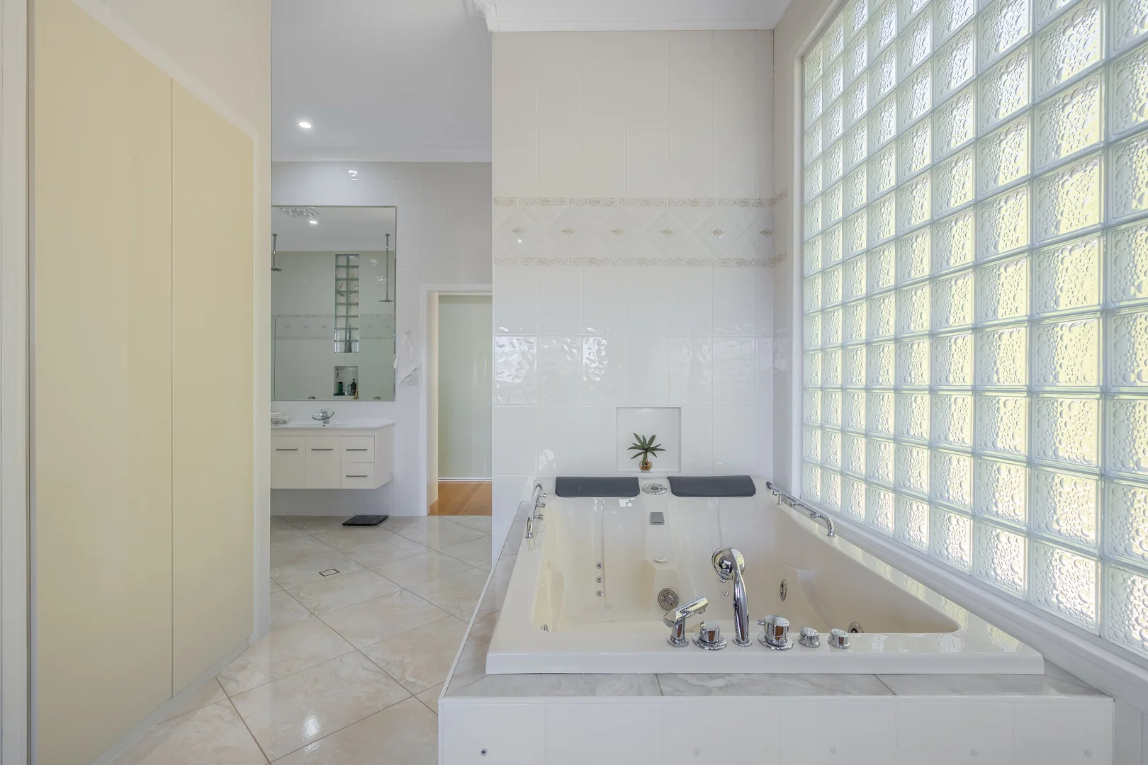 Additional image 14 of 23-25 Elanora Way, Karalee QLD 4306