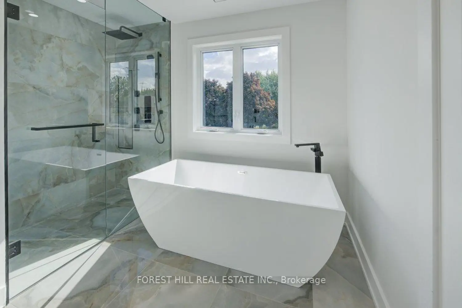 Additional image 16 of 4392 Ontario Street