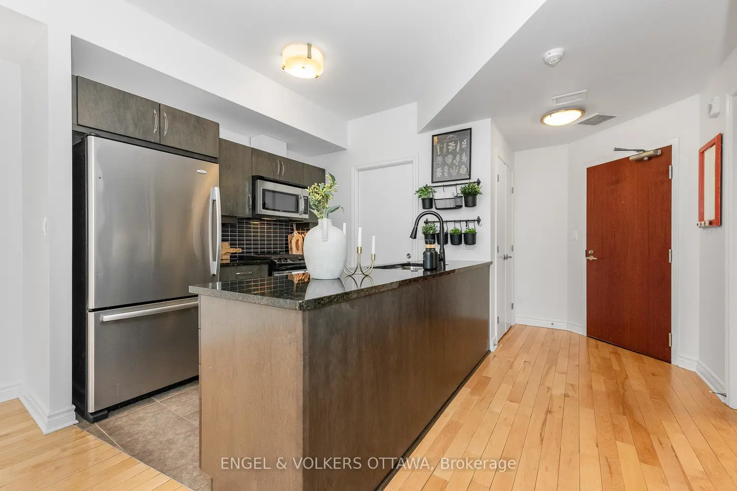 575 Byron Avenue 312 photo 4