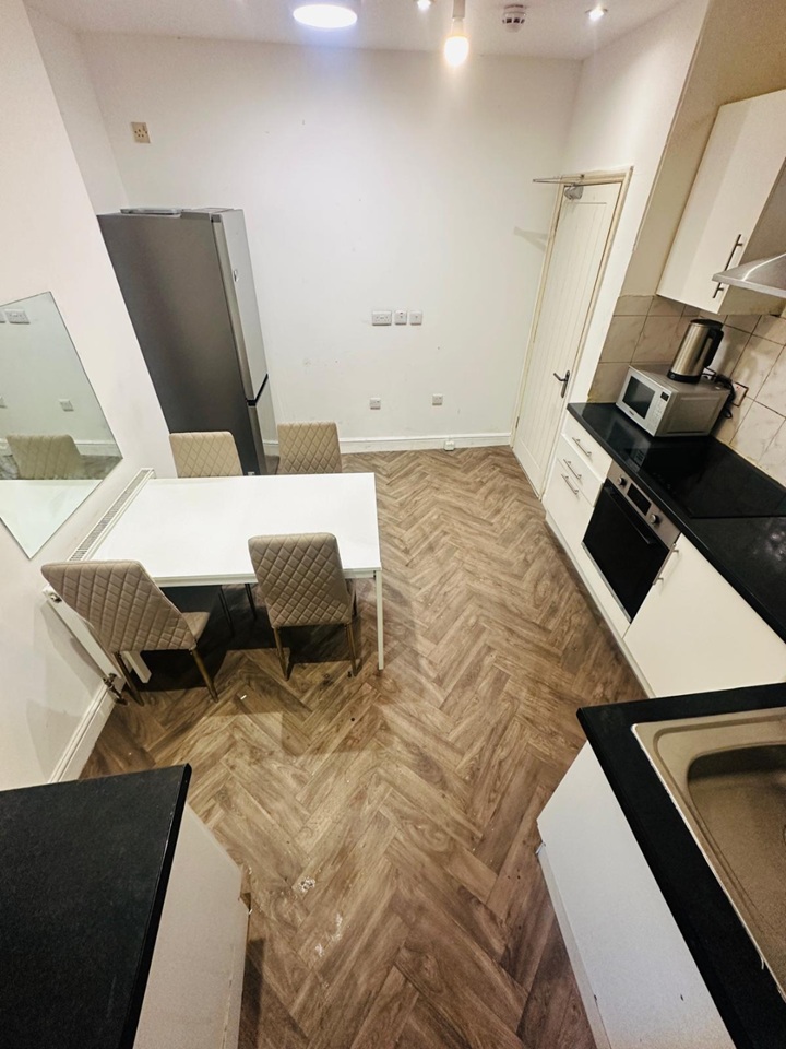 Additional image 9 of Room in a Shared Flat, Portobello Road, W11, N1 7GU