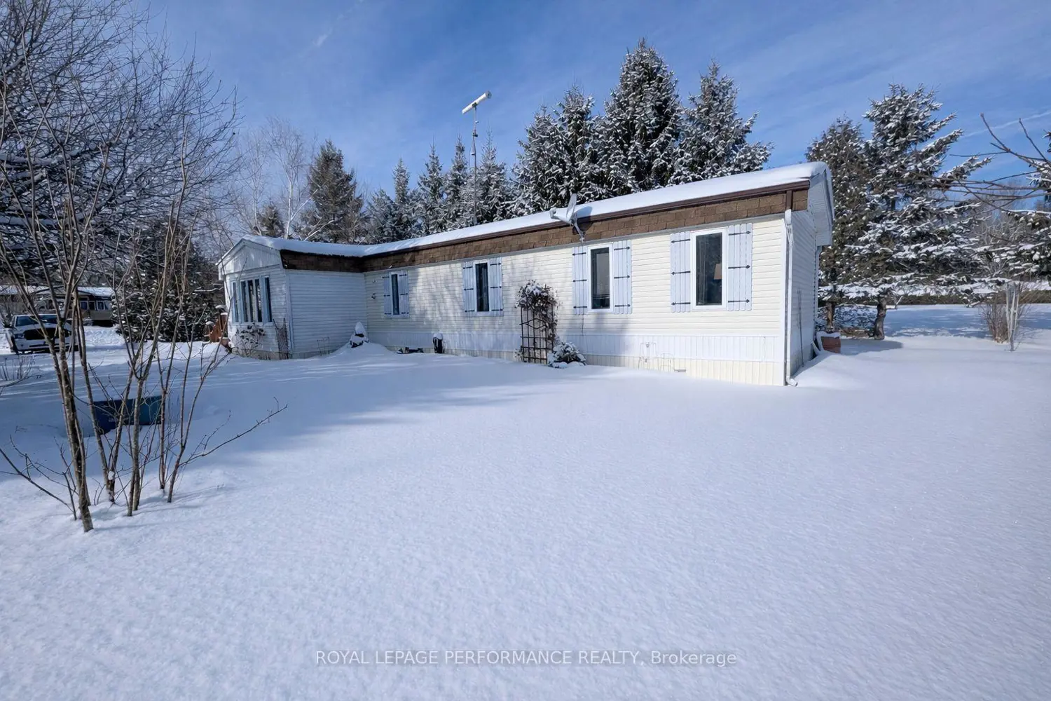 3897 Christine St photo 2