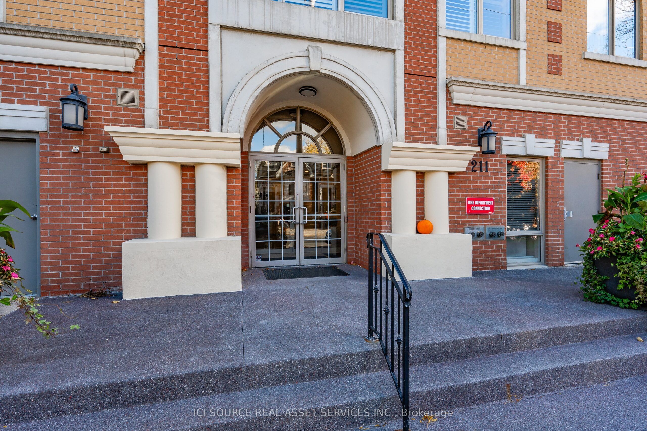 Additional image 2 of 316-211 Randolph Road, Toronto, ON, M4G 4H1