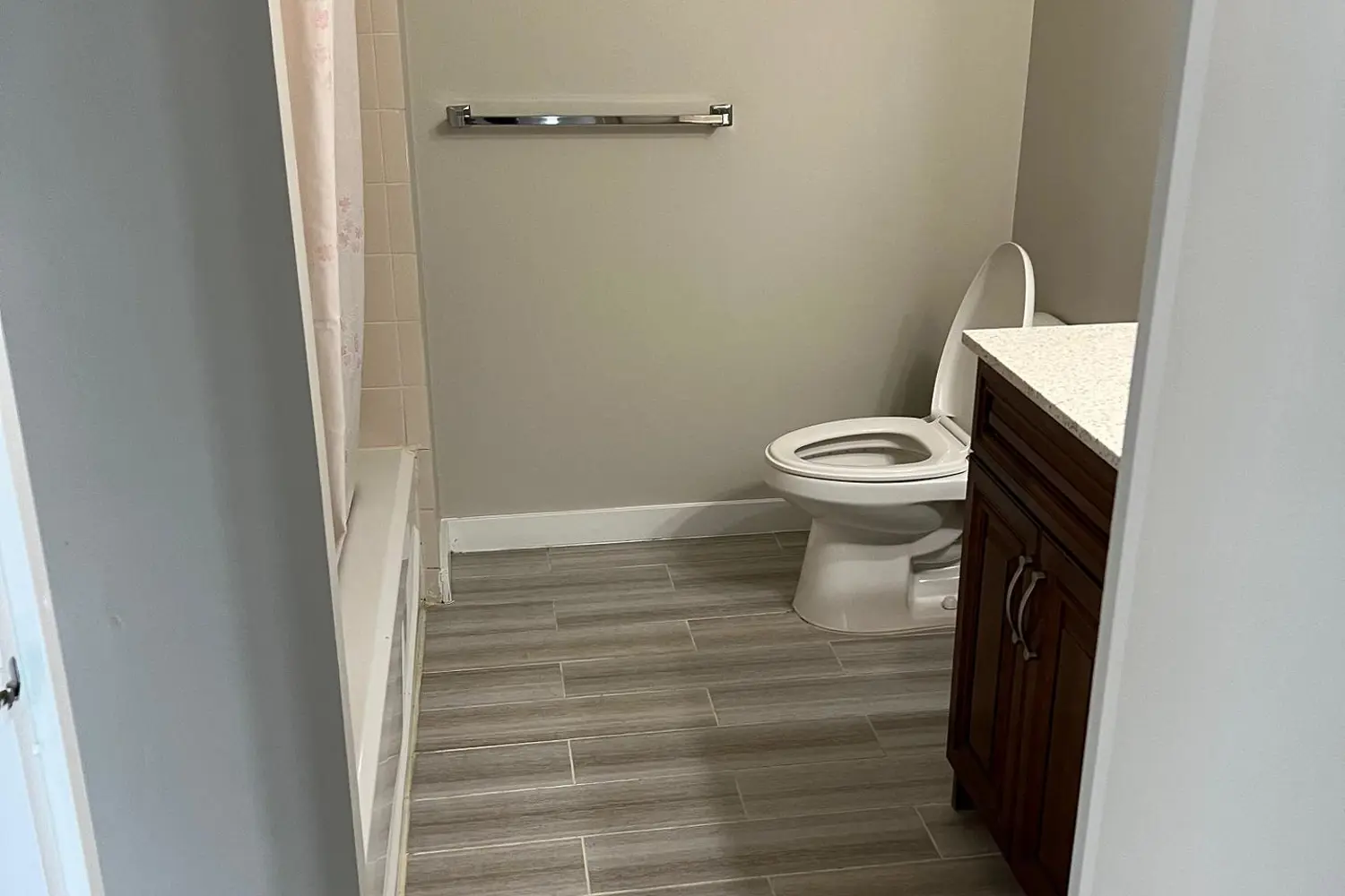 Additional image 10 of 25 Trailwood Drive 1606