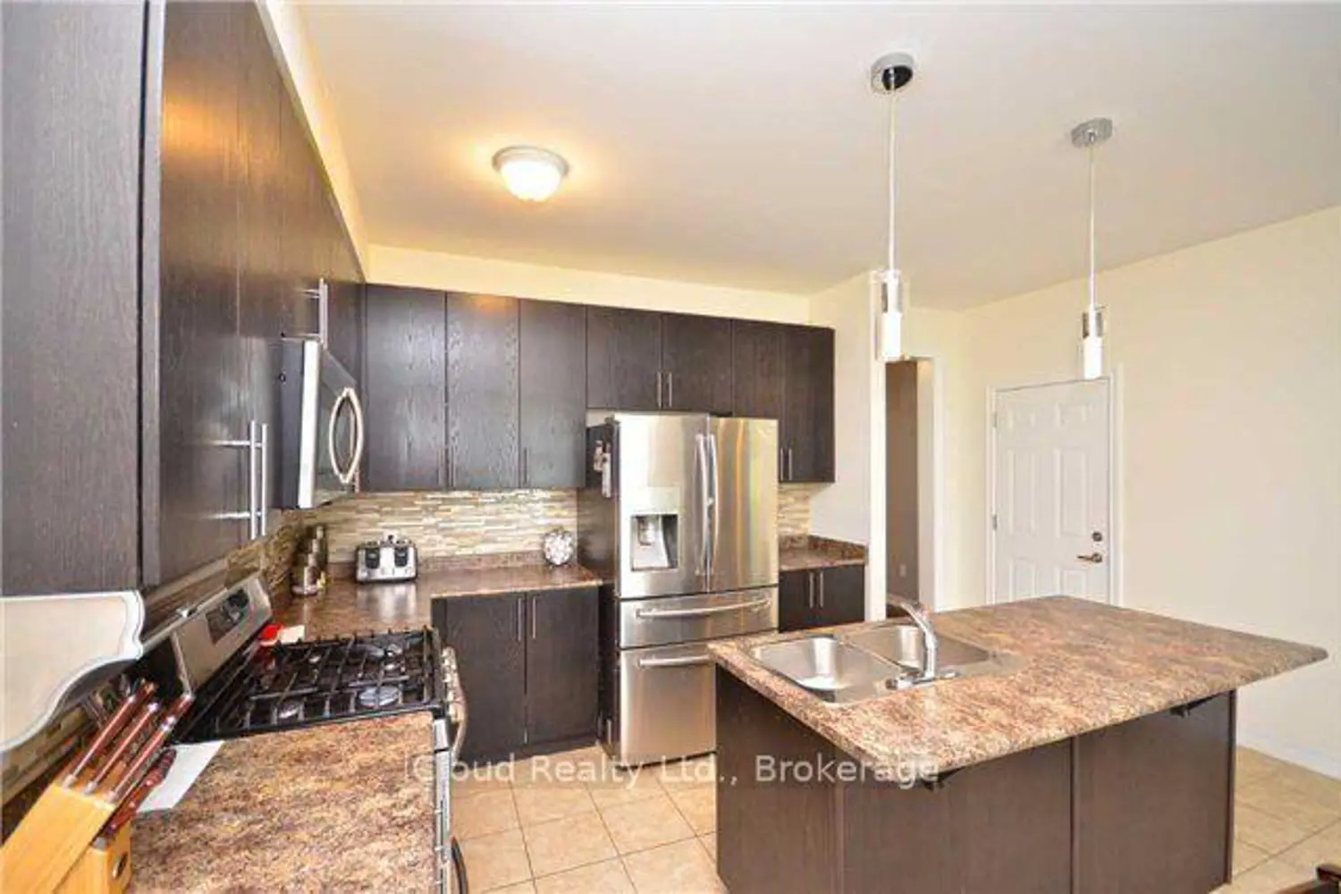 Additional image 9 of 668 Armstrong Road