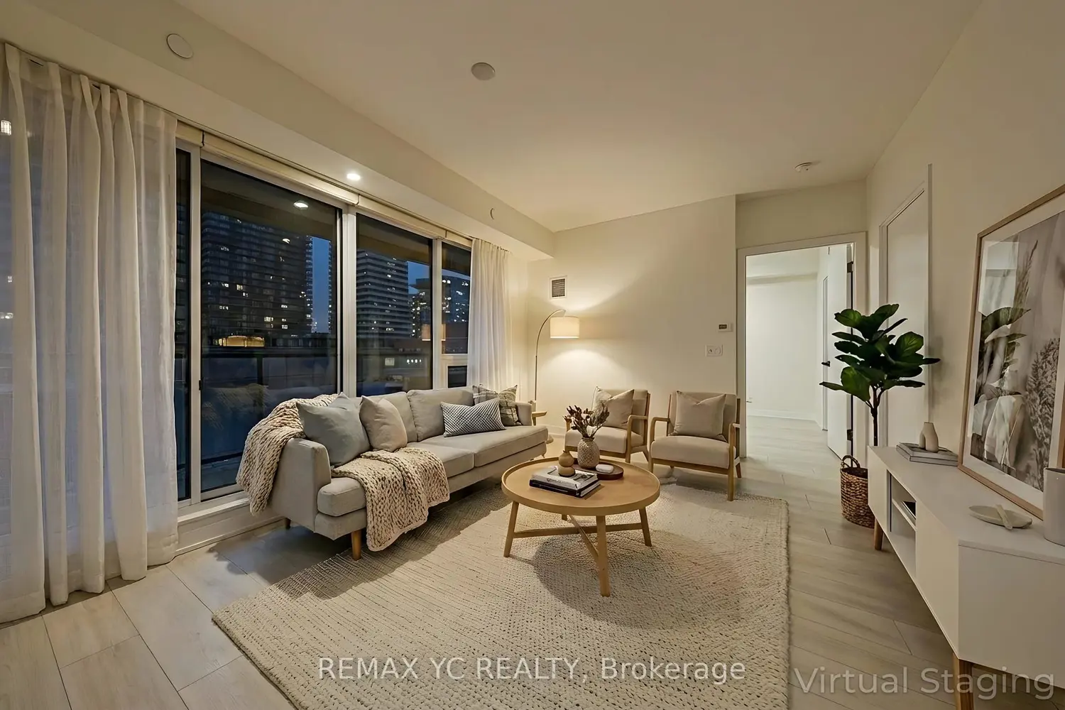 Additional image 6 of 2221 Yonge Street 1111