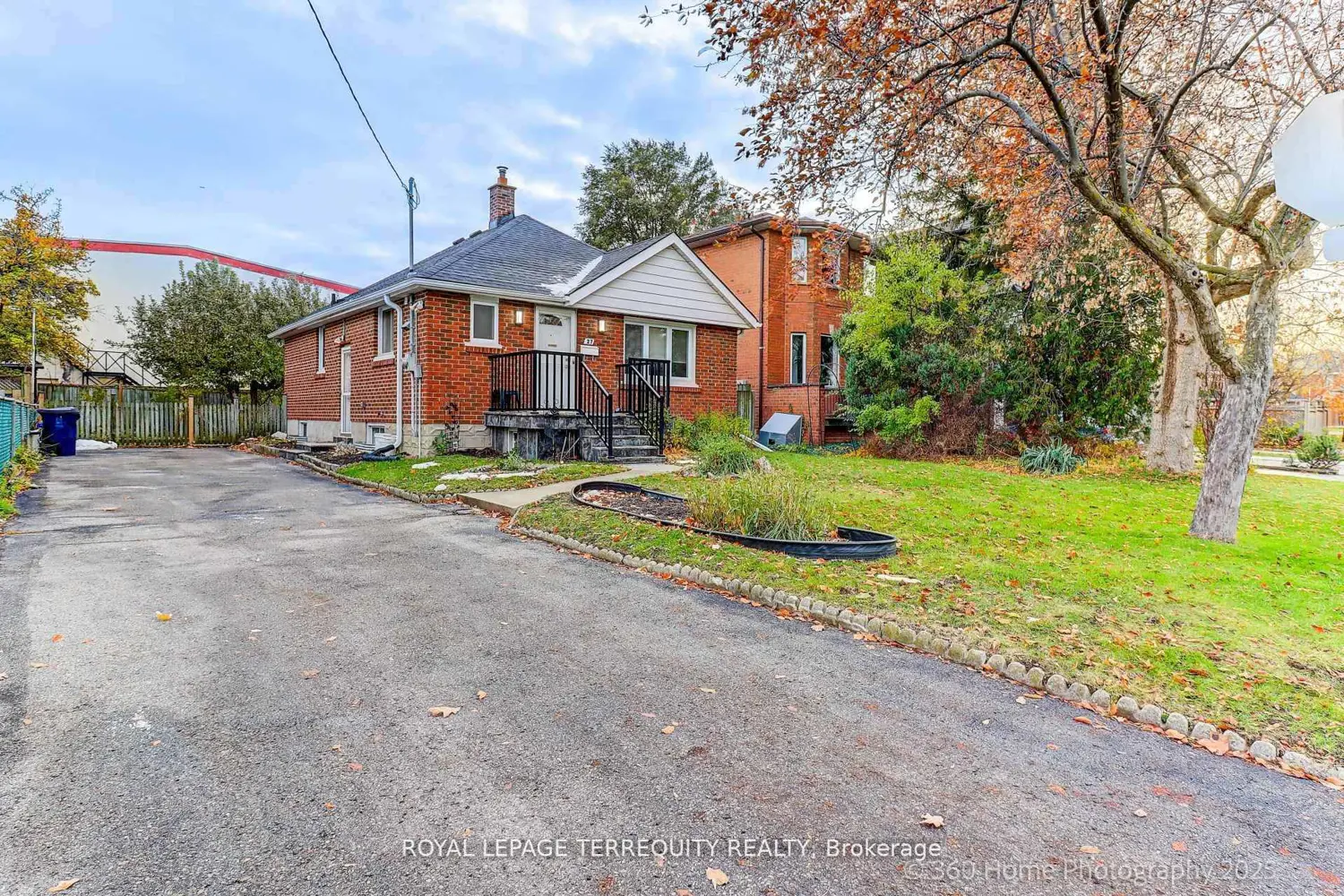 27 John Best Avenue