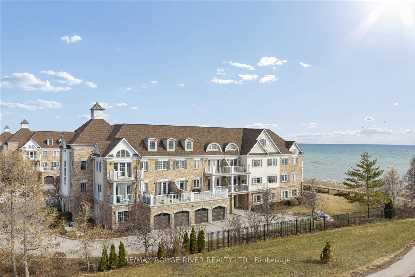 306-395 Lakebreeze Drive, Clarington, ON, L1B 0A5