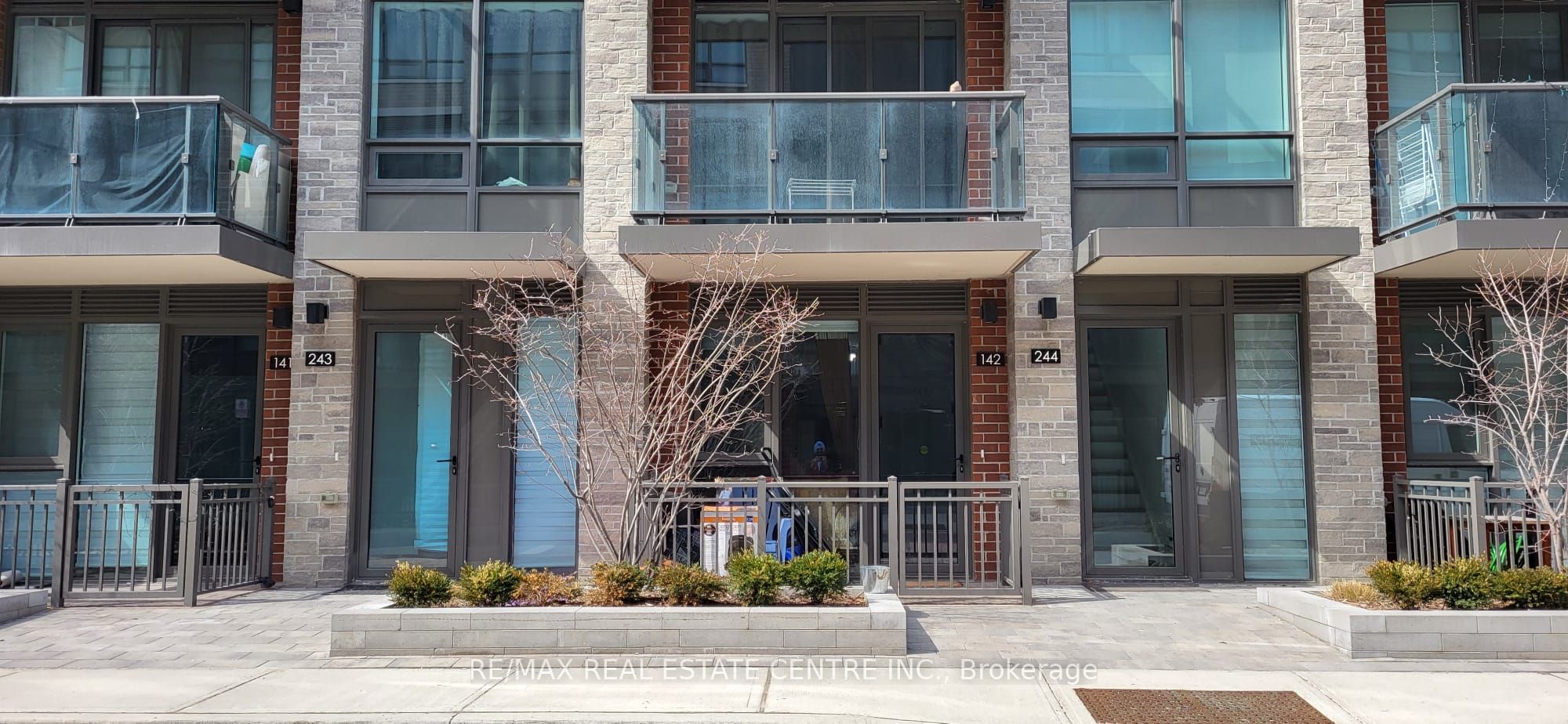 142-75 Attmar Drive, Brampton, ON, L6P 0Y6