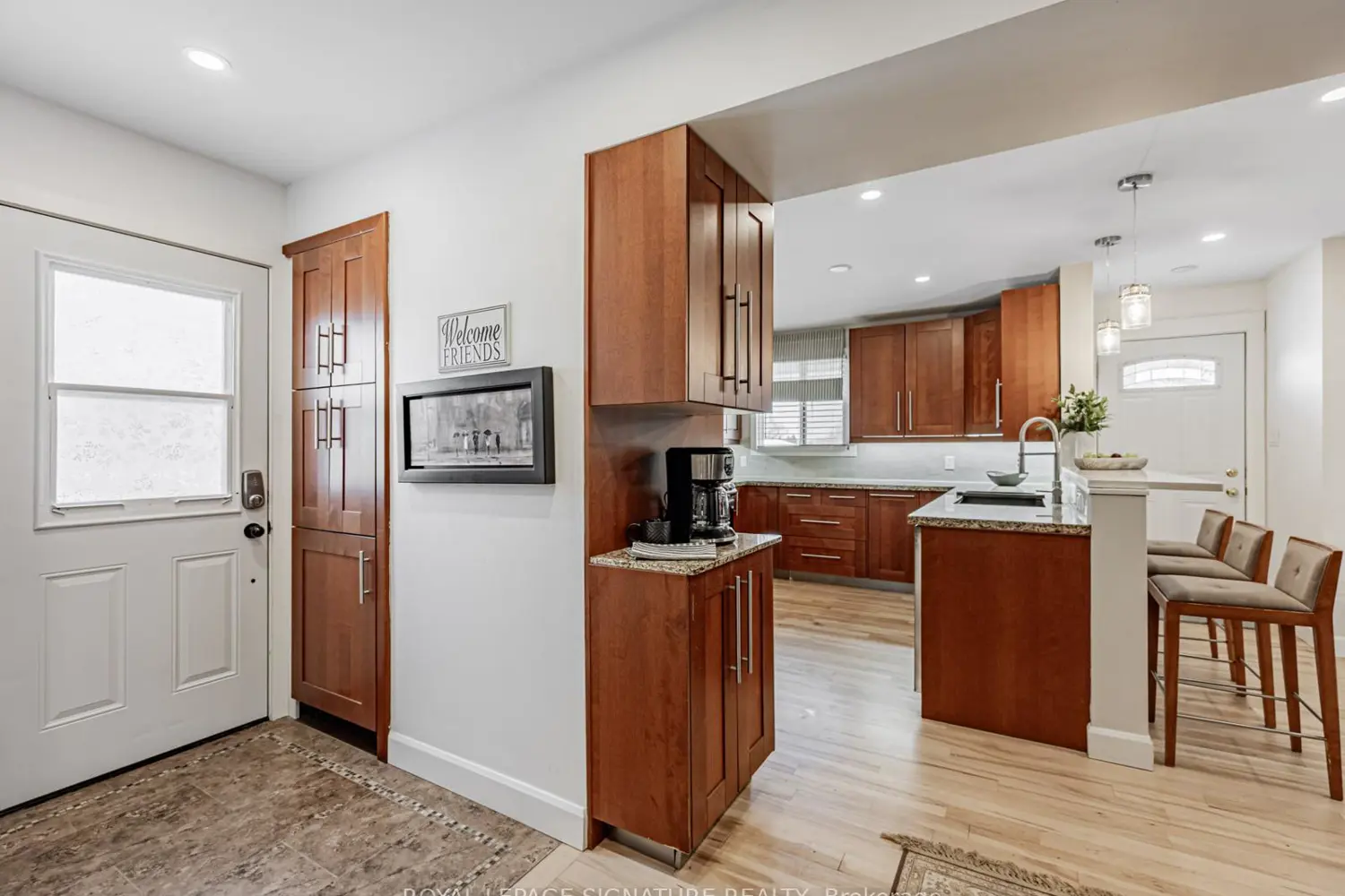 Additional image 9 of 706 Annland Street