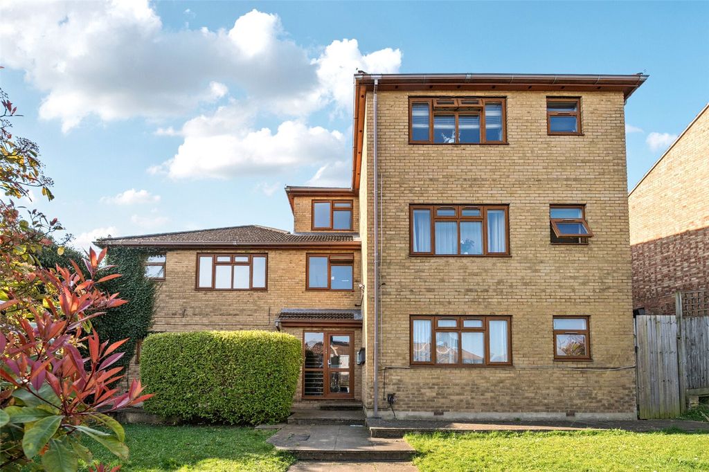 10 bed flat for saleMayplace Road East, Bexleyheath DA7